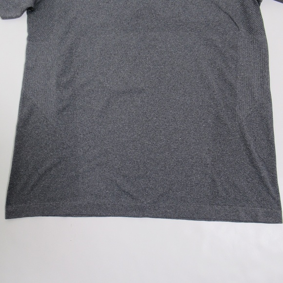 Lululemon Metal Vent Tech Polo Short Sleeve Heathered Black Size M Silveresecnt - Picture 3 of 12
